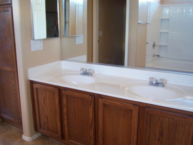 Building Photo - COMING SOON!! 4 BED 3 BATH, 2 CAR GARAGE IN SAN TAN VALLEY