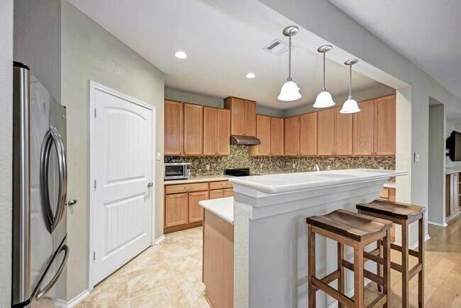 Building Photo - 2119 Howell Mountain Dr
