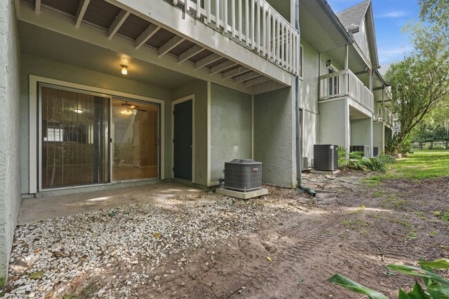 Building Photo - 4411 SW 34th St