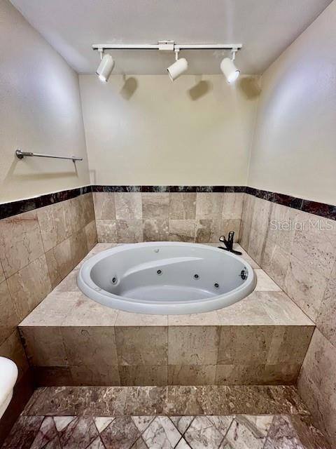 Building Photo - 3717 Cedarwood Dr