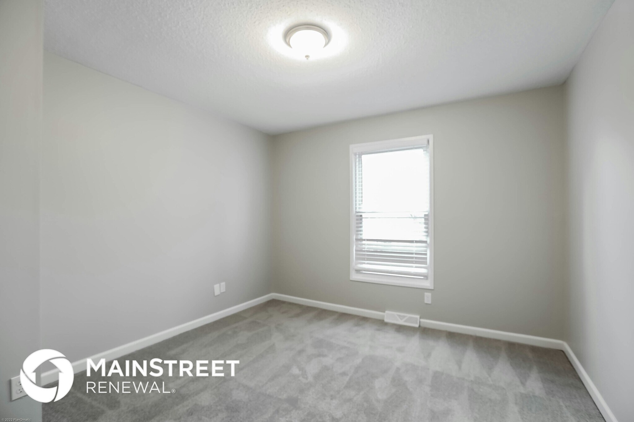 Building Photo - 6805 E 140th Pl