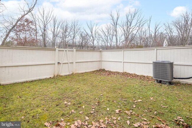 Building Photo - 7933 Turtle Crk Cir