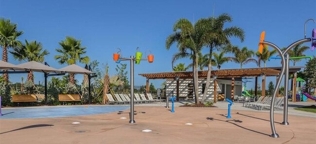 Building Photo - 5633 Del Coronado Dr