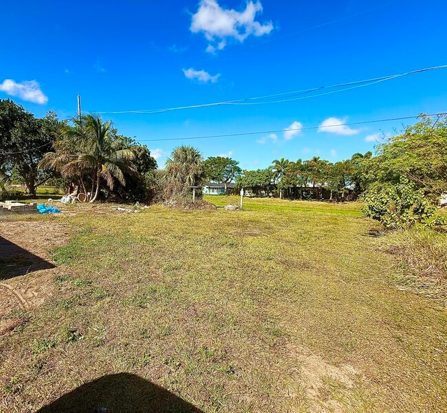 Building Photo - 3797 Roan Ct E