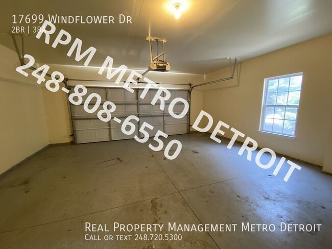 Building Photo - Beautiful Condo with Great Location,