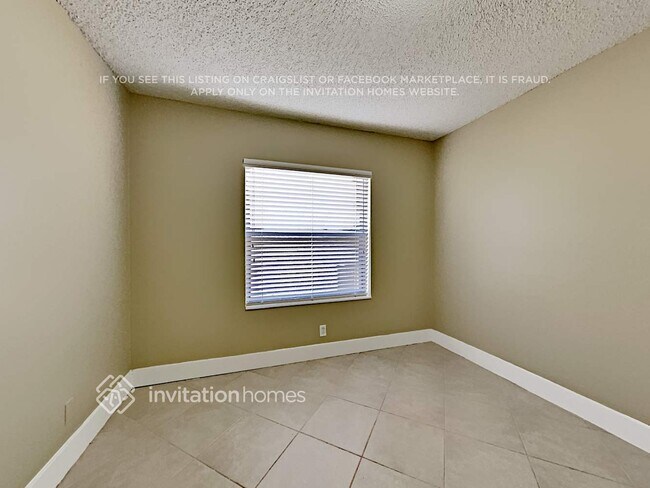 Building Photo - 5900 Ellis Hollow Rd W