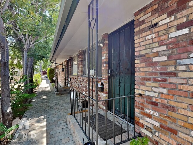 Primary Photo - 229 Claremont St