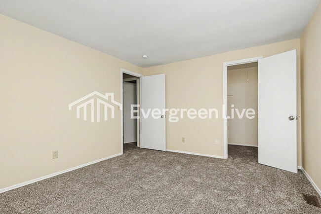 Building Photo - 8305 Mt Carmel St