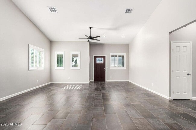 Building Photo - 1027 N 360th Ln