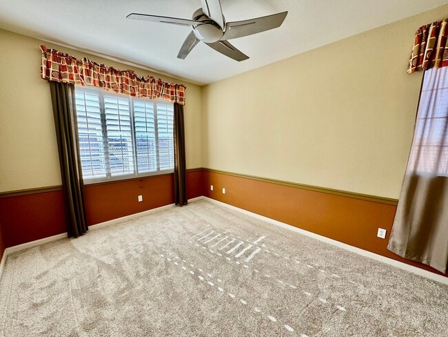 Building Photo - Located in a peaceful and well-maintained senior community, this spacious 3-bedroom, 3.5-bath Plu...