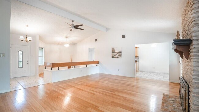 Building Photo - 11606 Parkfield Dr