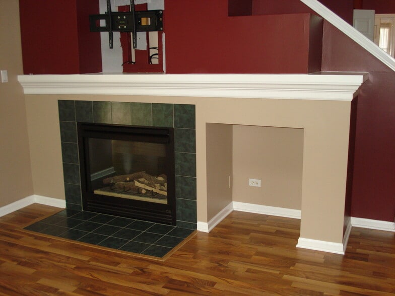 Building Photo - 1022 Evergreen Cir