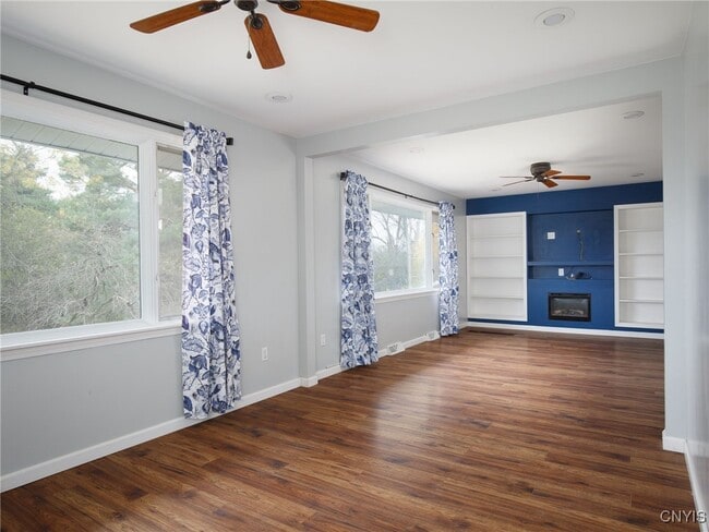 Building Photo - 20201 Overlook Dr