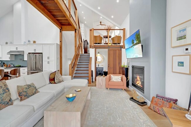 Building Photo - 532 S Branciforte Ave