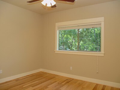 Building Photo - UT PRE-LEASE: Beautiful, Recently Constructed 6 bed/ 4 ba home in North Loop Area, Mins to UT