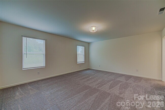 Building Photo - 4020 Beacon Ave