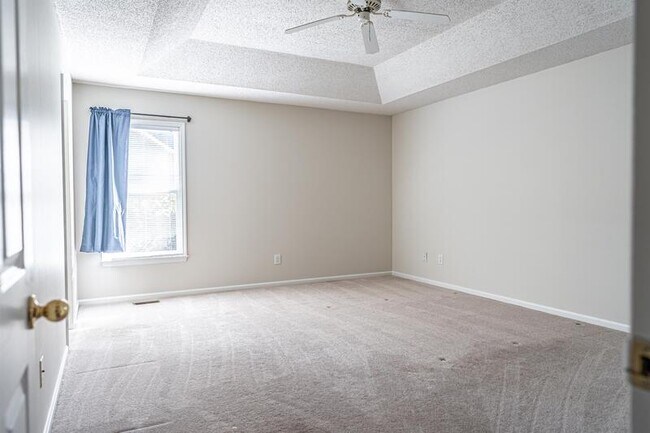 Building Photo - 22 La Quinta Loop