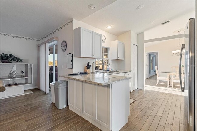 Building Photo - 6460 Blueberry Dr