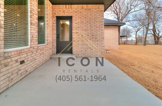 Building Photo - 809 S 2nd St