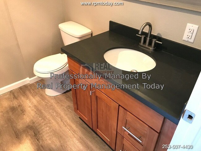 Building Photo - 1111 SW 148th St