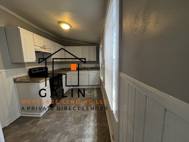 Building Photo - 726 E 38th St