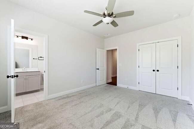 Building Photo - 5004 Bellmoore Park Ln