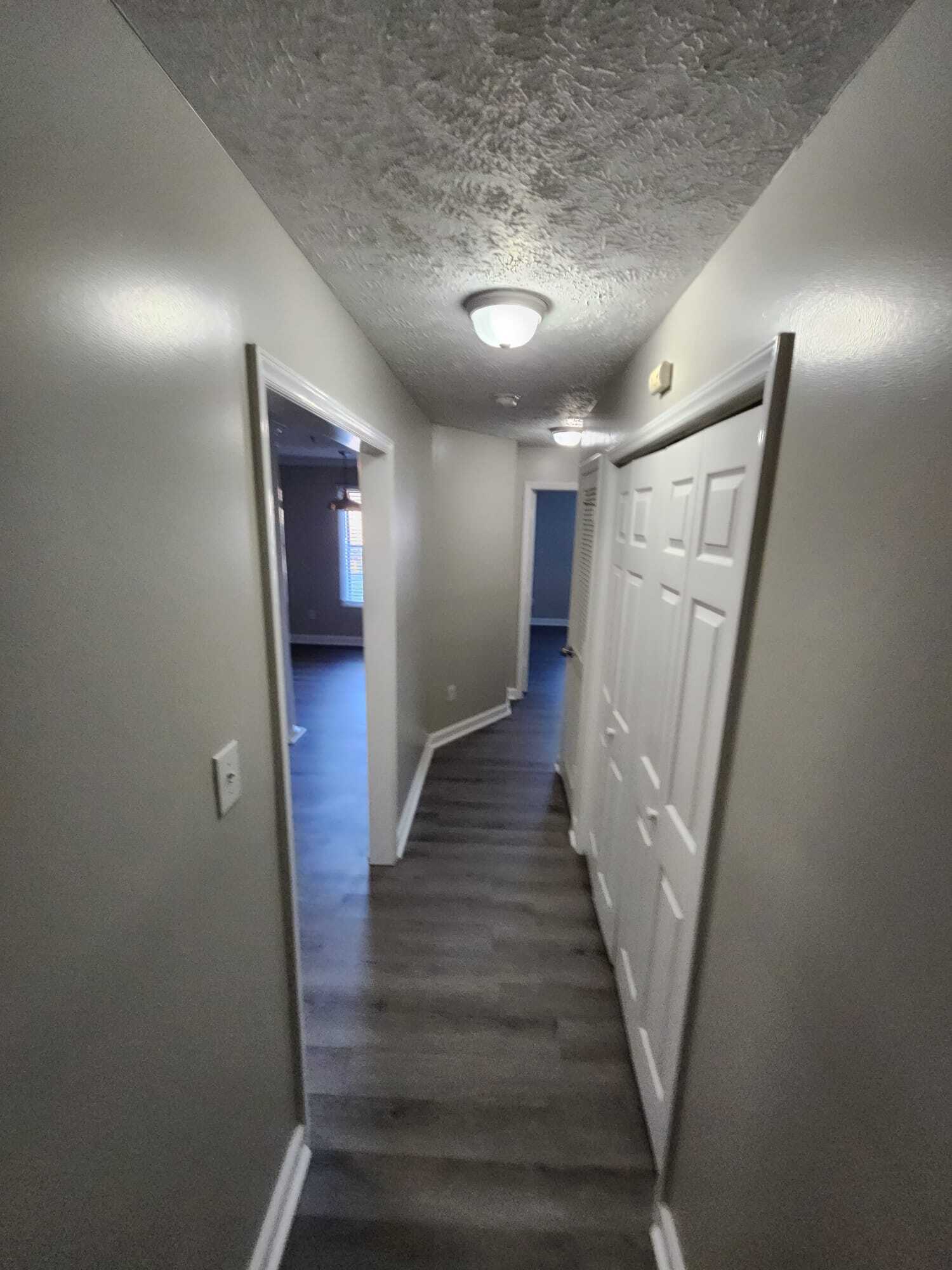 Building Photo - 330 Bubble Creek Ct