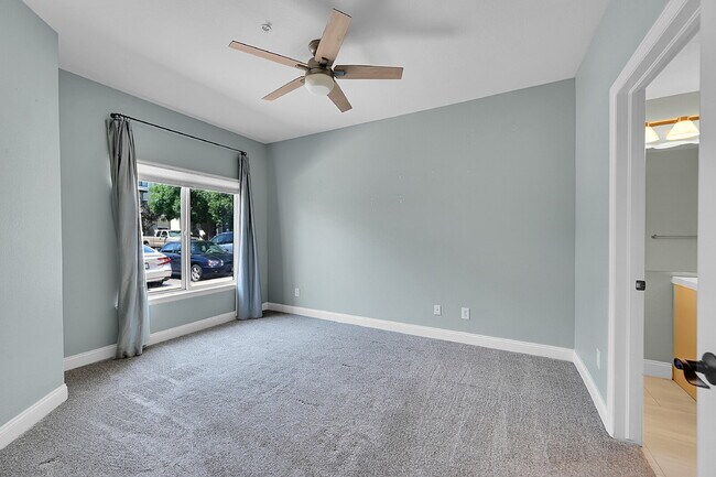 Building Photo - $1,995.00 - 2 Bedrooms, 2 Bathroom, Condo ...