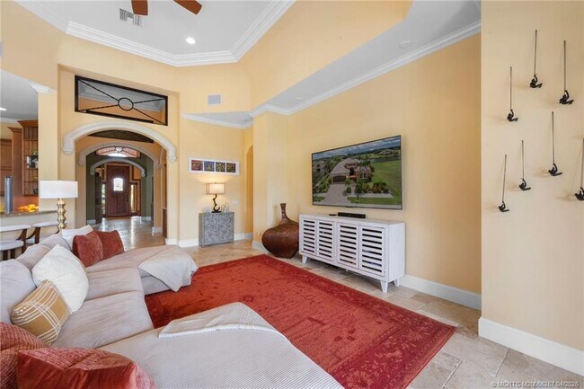 Building Photo - 130 SE Bella Strano