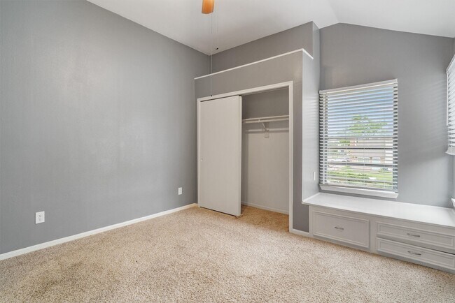 Building Photo - 16212 Seahorse Dr