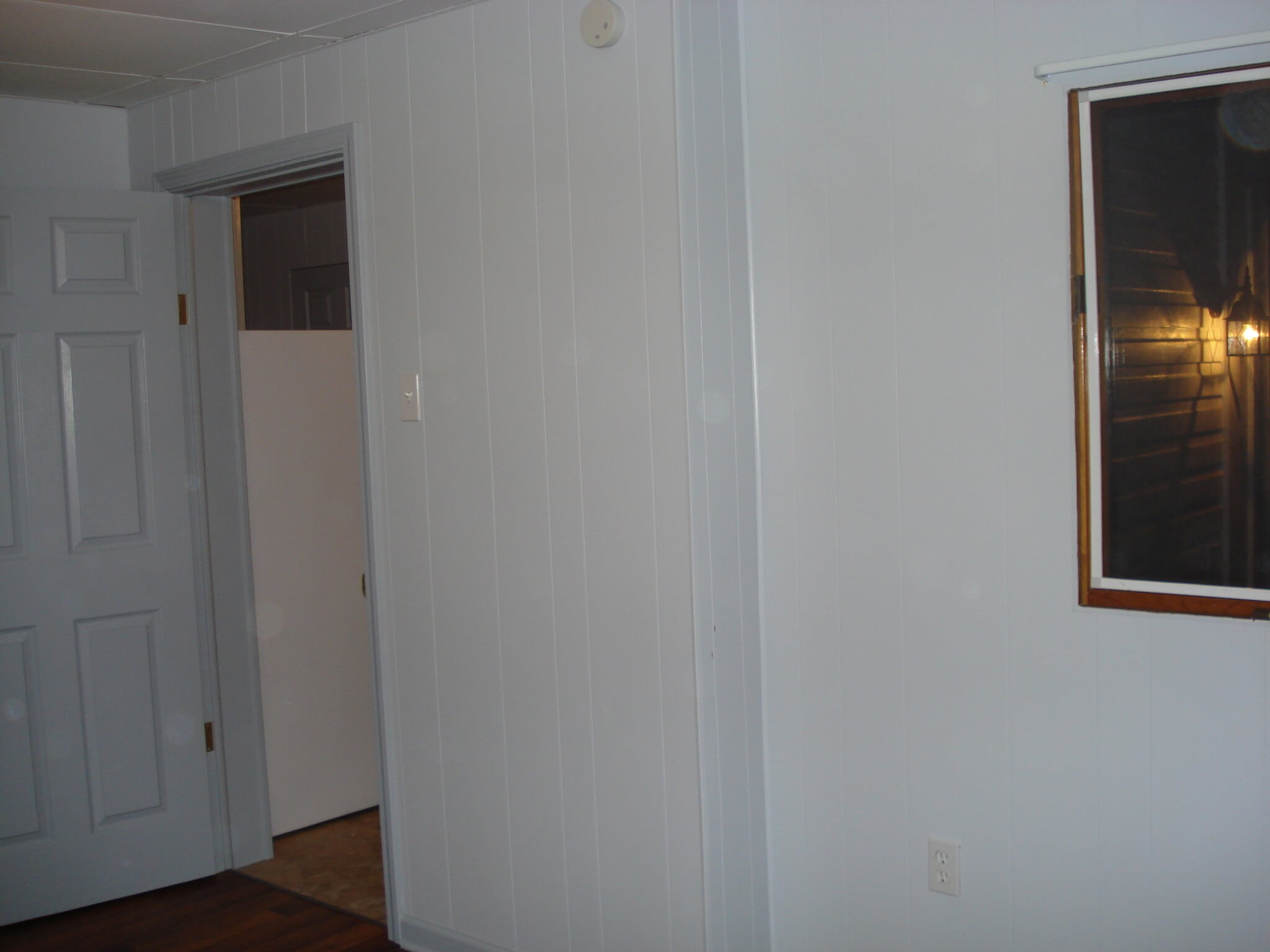 Building Photo - 11 N Wade Ave