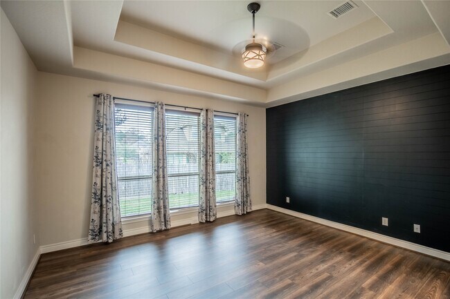 Building Photo - 111 Pinnacle Ridge Ct