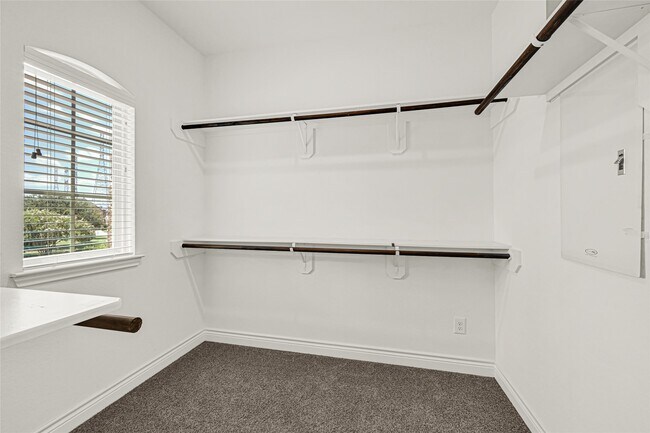 Building Photo - 5231 Pickford Grove Ln