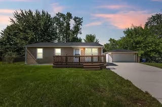 Building Photo - 2148 Champagne Dr