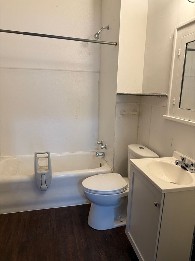 Building Photo - 2010 N 9th St