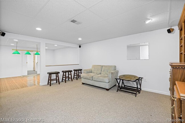 Building Photo - 35263 Kings Forest Blvd