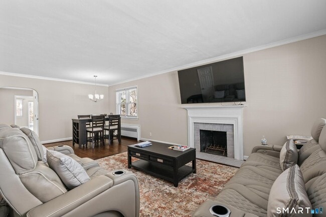 Building Photo - 159 Ridgewood Rd