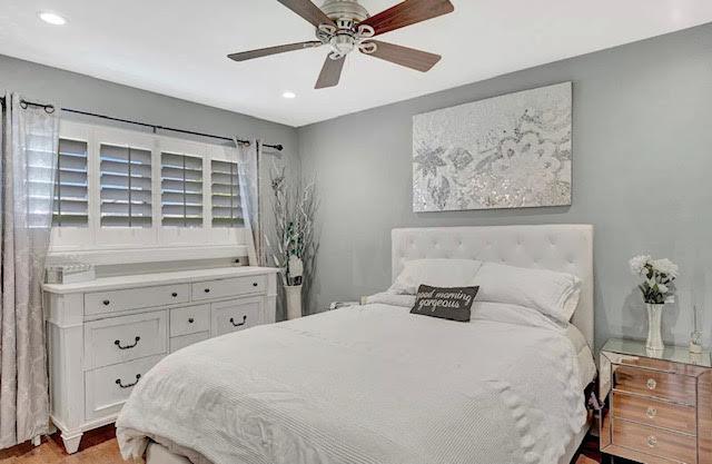 Building Photo - Arcadia Light Furnished Charmer with  Treehouse!!