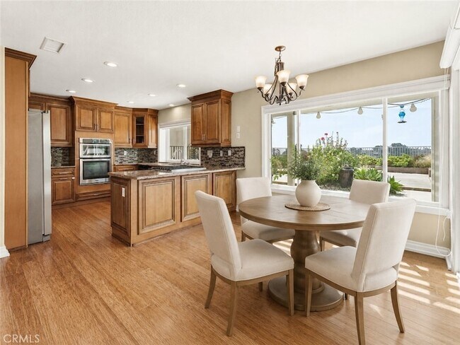 Building Photo - 31398 Isle Vista
