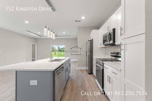Building Photo - 352 Kingfish Dr