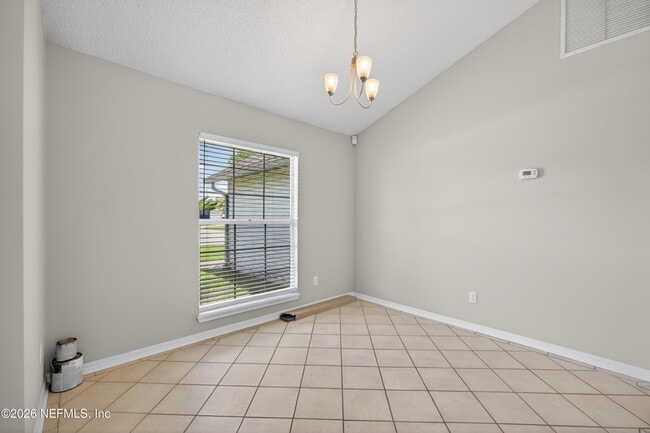 Building Photo - 3550 Sheldrake Dr