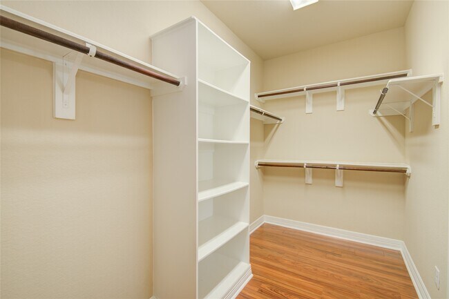 Building Photo - 4914 Ava Meadows Ln