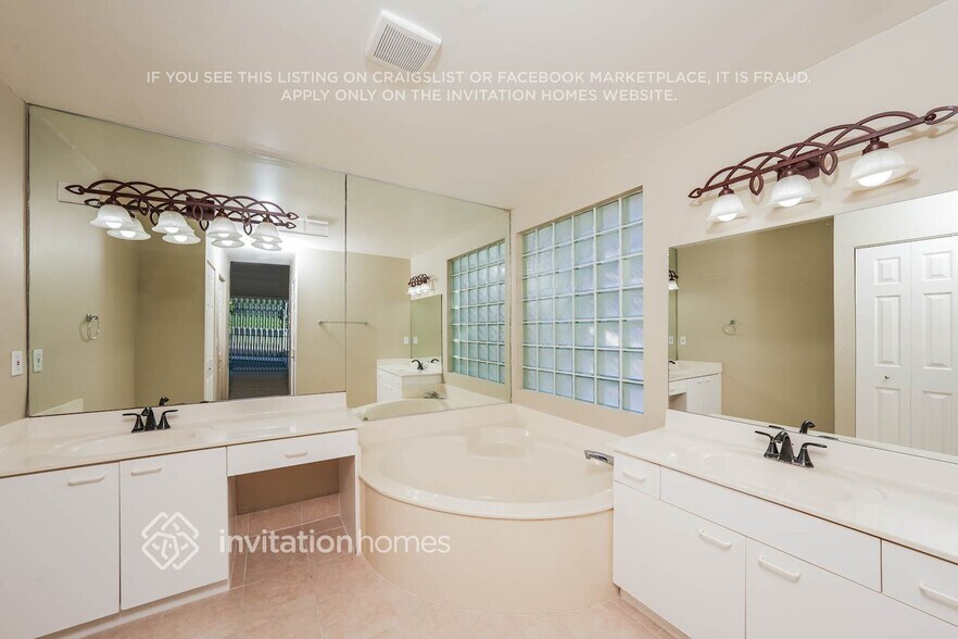 Building Photo - 7593 Rockport Cir