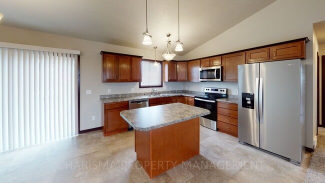 Building Photo - 1427 Kayla Pl