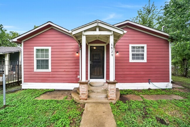 Building Photo - 6829 Madrid St