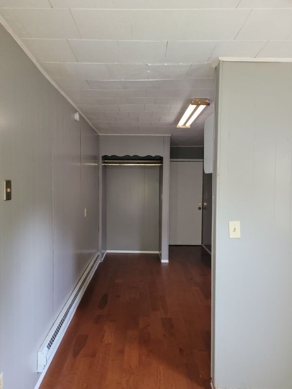 Building Photo - 511 W Centre St