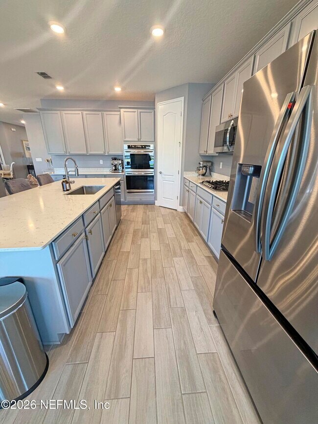 Building Photo - 92 Carina Trl