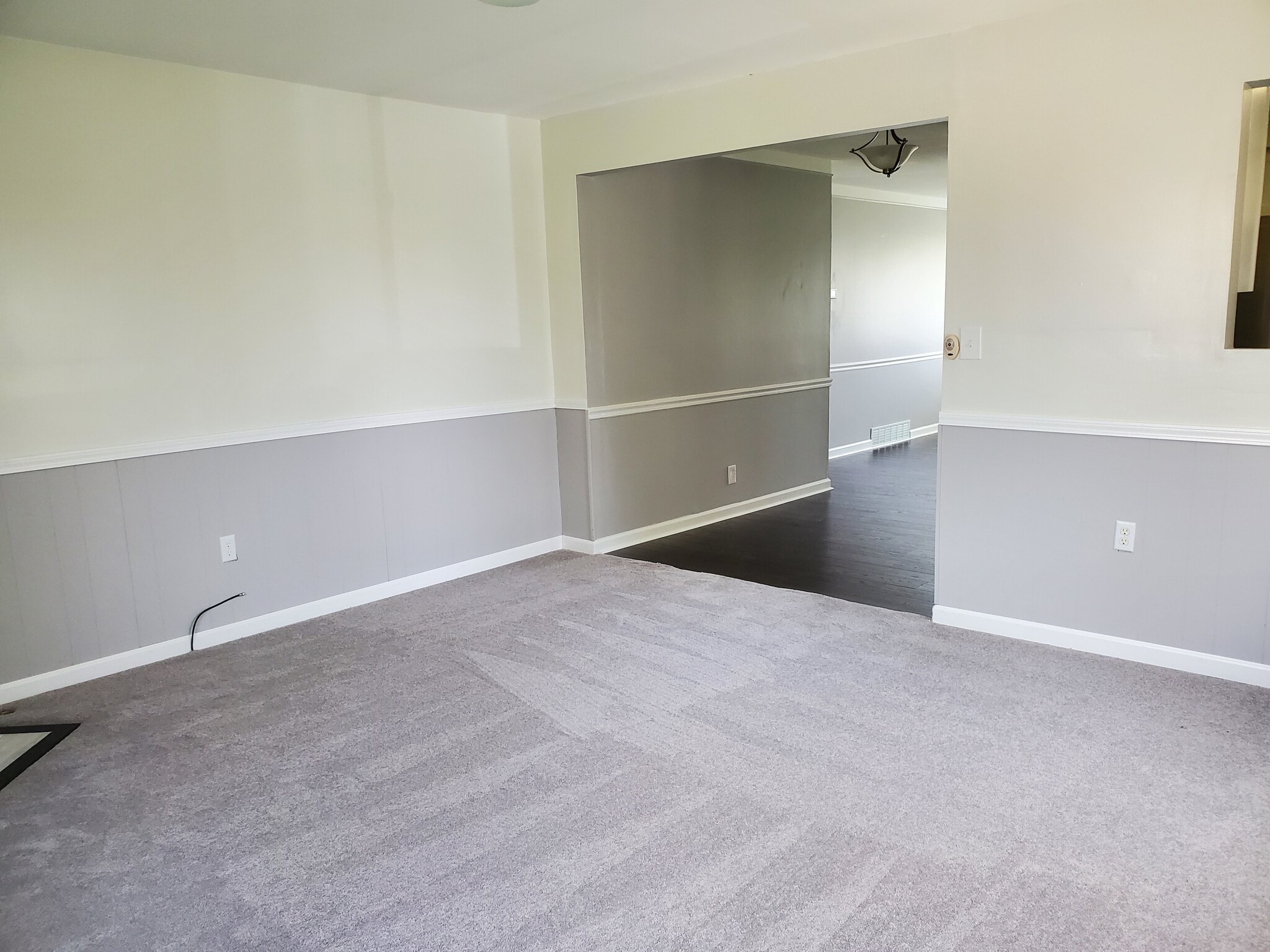 Fireplace room - 1411 Parke Street