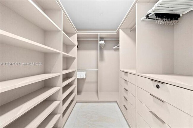 Building Photo - 15701 Collins Ave