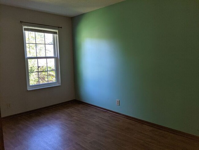 Building Photo - Village Quarter Condo